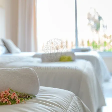 Lägenhet Alhambra Del Golf Marbella By Dahlia Group