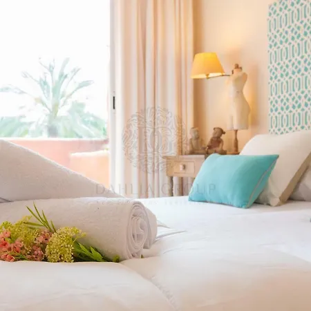 Alhambra Del Golf Marbella By Dahlia Group Lägenhet Estepona