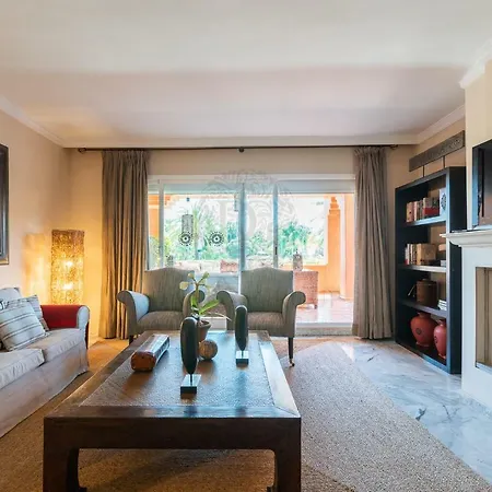 Alhambra Del Golf Marbella By Dahlia Group Lägenhet *