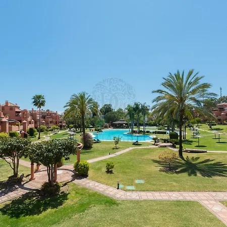 Alhambra Del Golf Marbella By Dahlia Group Lägenhet